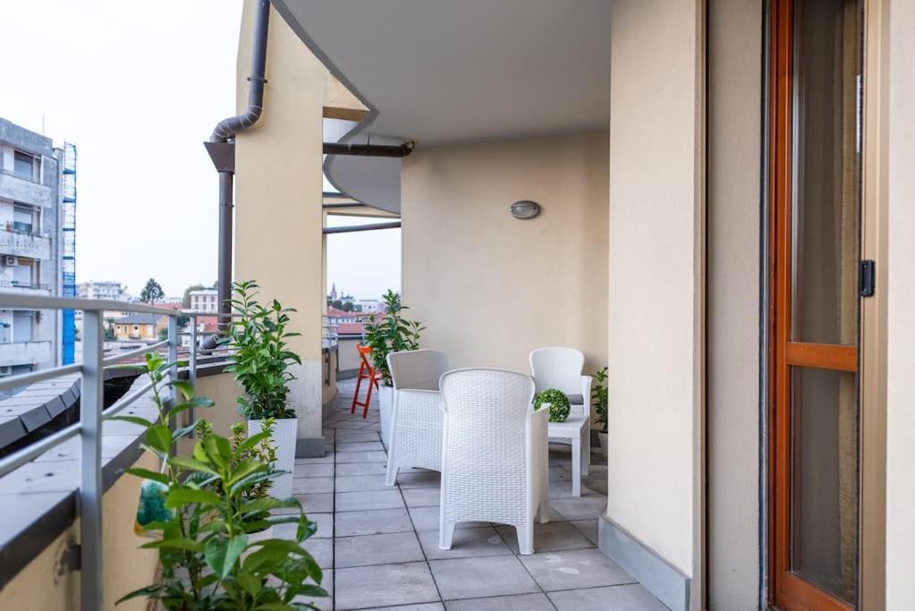 Apartament Attico Vicino Milano, Mxp, Rho Fiera Busto Arsizio Zewnętrze zdjęcie