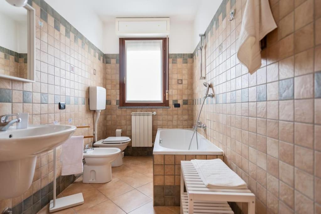 Apartament Attico Vicino Milano, Mxp, Rho Fiera Busto Arsizio Zewnętrze zdjęcie
