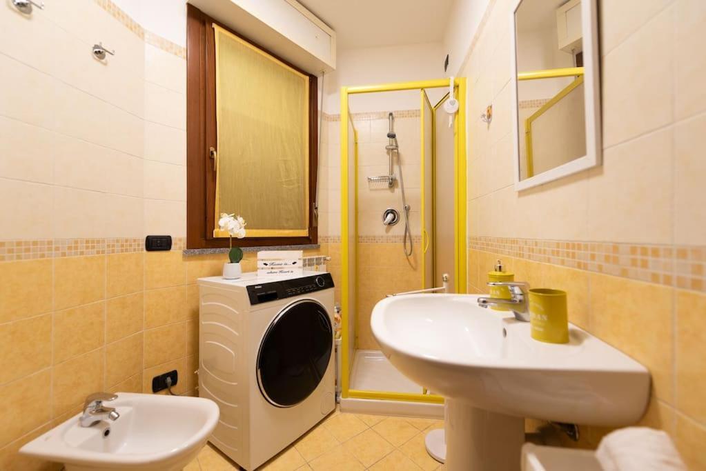 Apartament Attico Vicino Milano, Mxp, Rho Fiera Busto Arsizio Zewnętrze zdjęcie