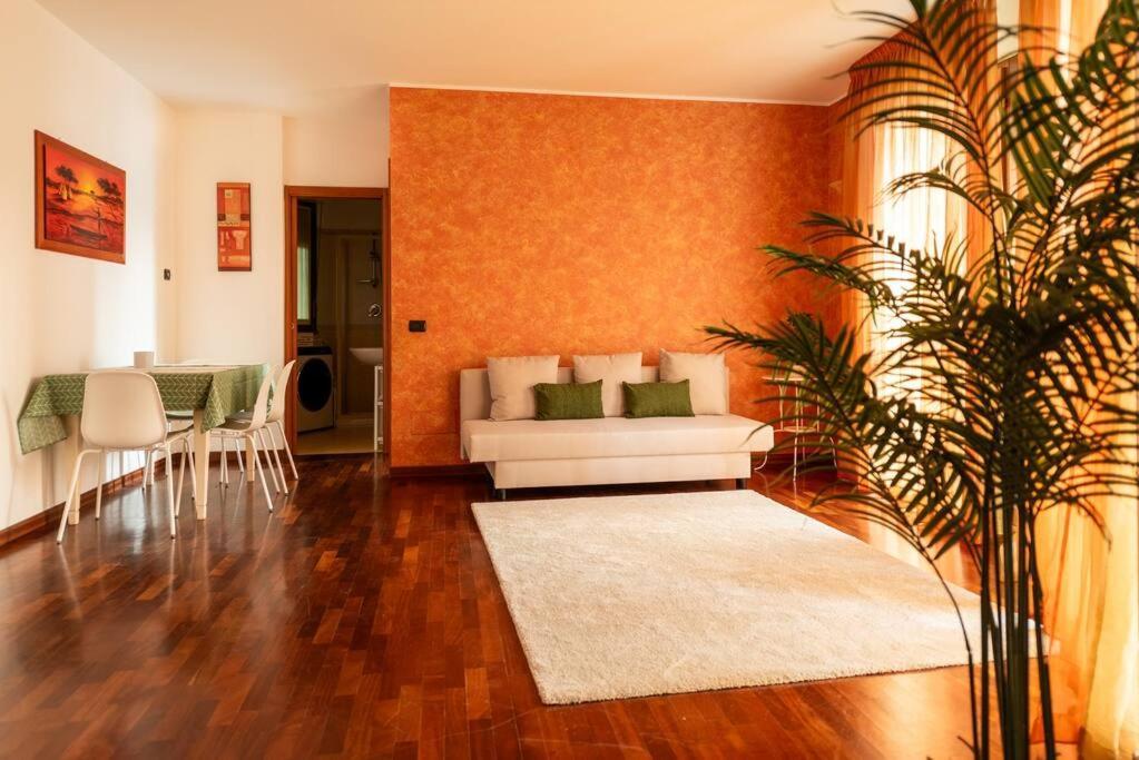 Apartament Attico Vicino Milano, Mxp, Rho Fiera Busto Arsizio Zewnętrze zdjęcie