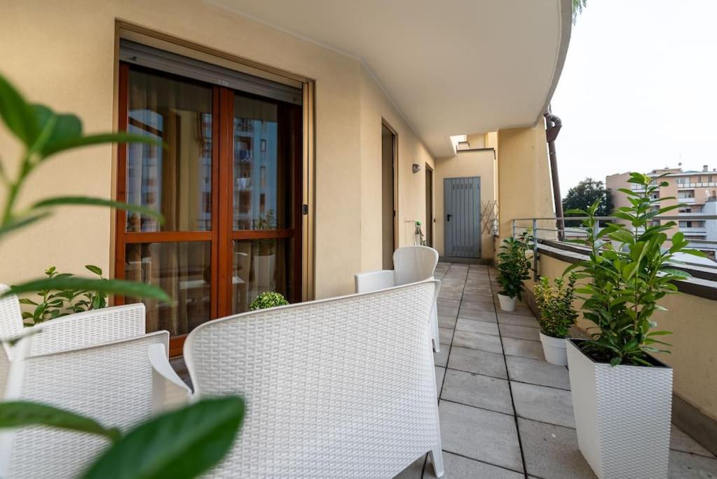 Apartament Attico Vicino Milano, Mxp, Rho Fiera Busto Arsizio Zewnętrze zdjęcie
