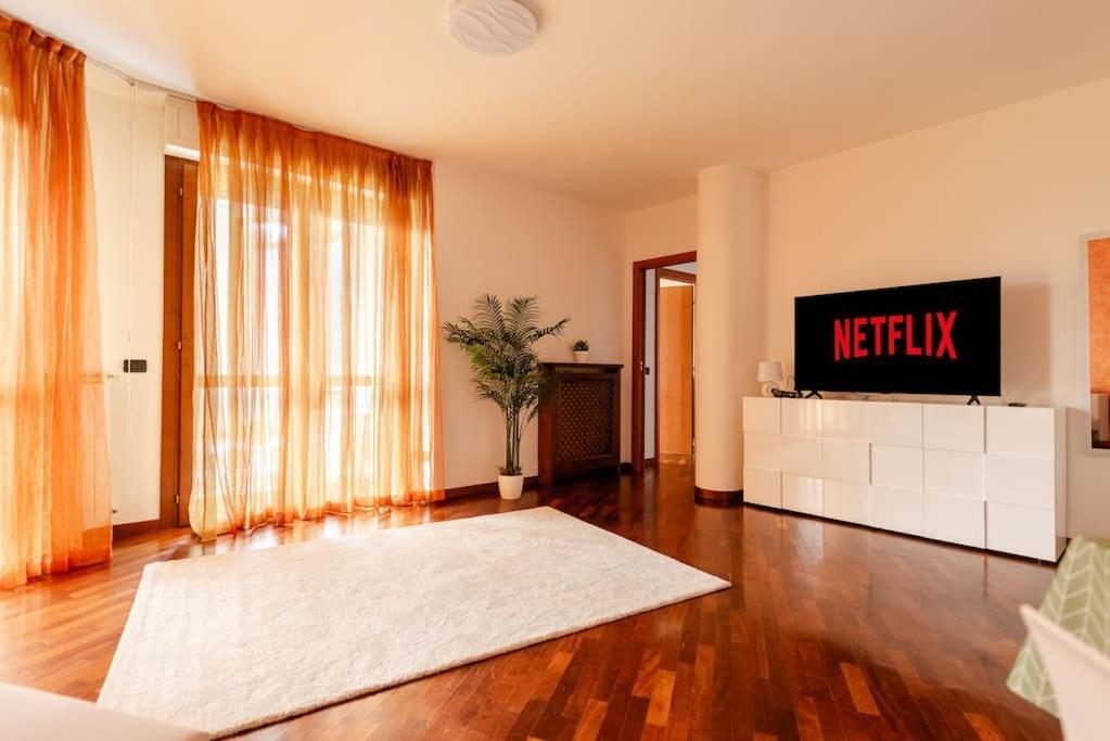 Apartament Attico Vicino Milano, Mxp, Rho Fiera Busto Arsizio Zewnętrze zdjęcie