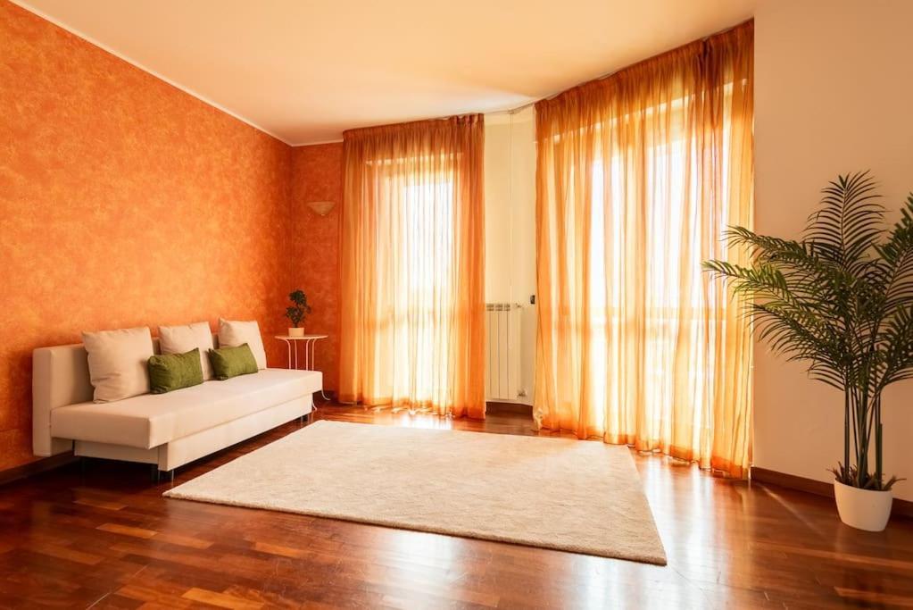 Apartament Attico Vicino Milano, Mxp, Rho Fiera Busto Arsizio Zewnętrze zdjęcie